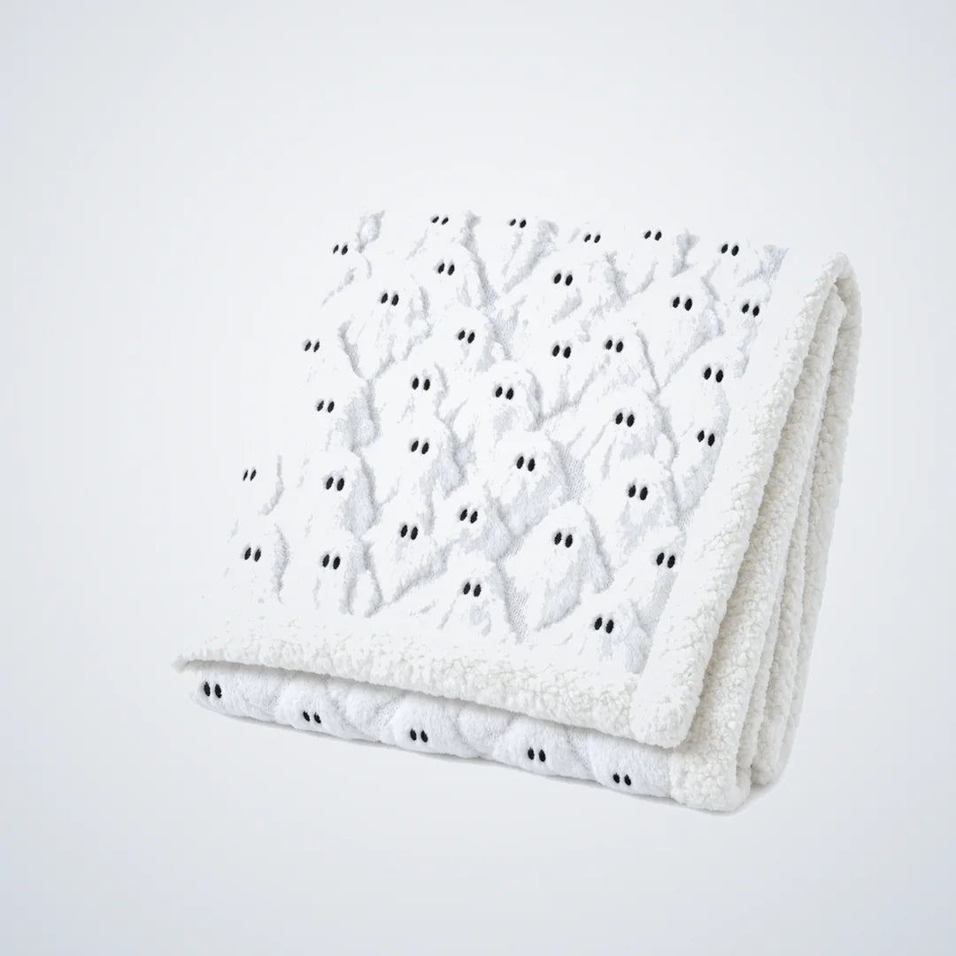 Spindlemoor Ghost Throw Blanket, photo 1