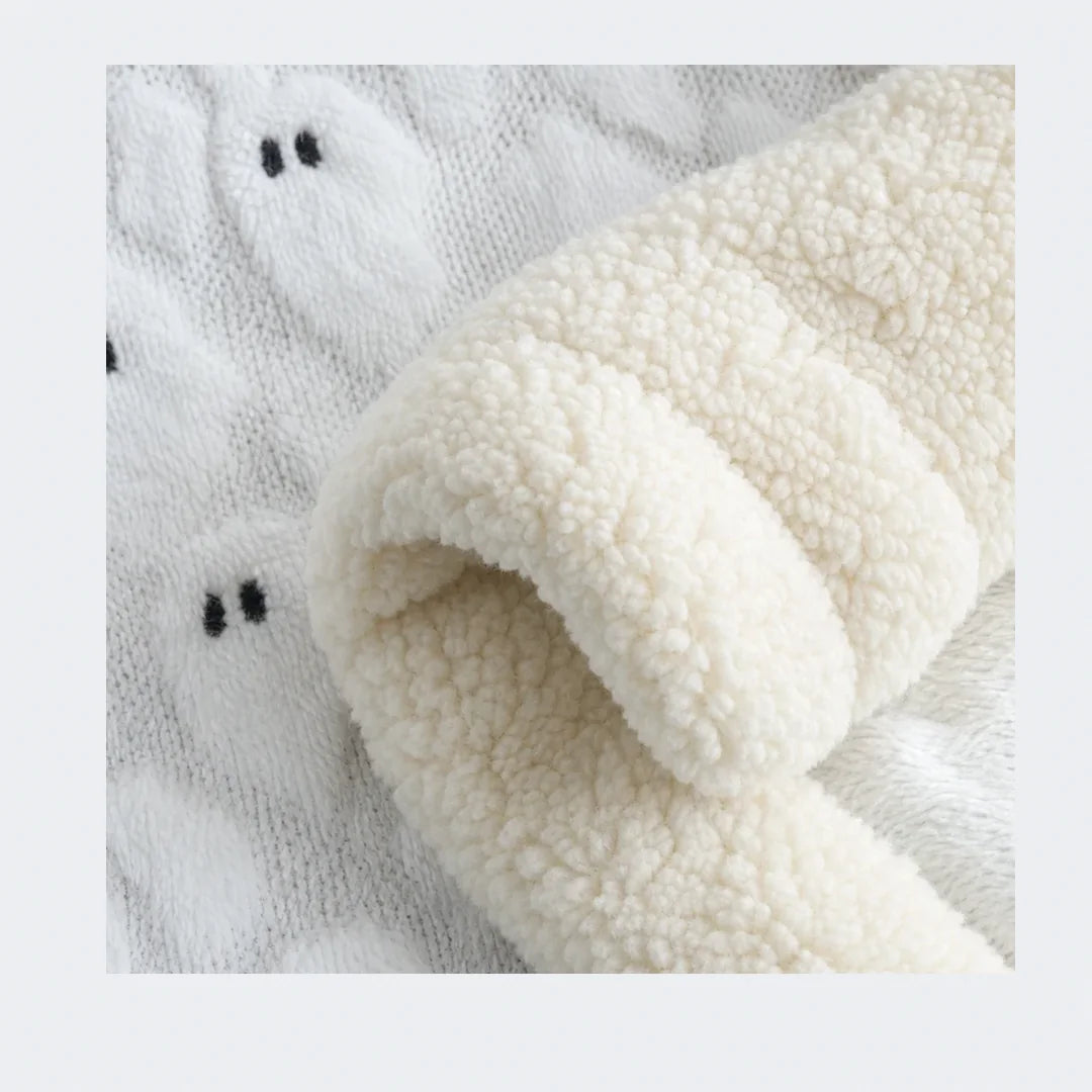 Spindlemoor Ghost Throw Blanket, photo 7